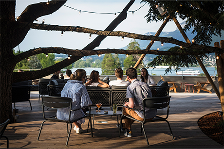 Ô Cèdre, le nouveau bar rooftop vue Lac à Annecy